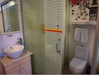 Super 8 Hotel Nanjing Hu Nan Lu الغرفة الصورة